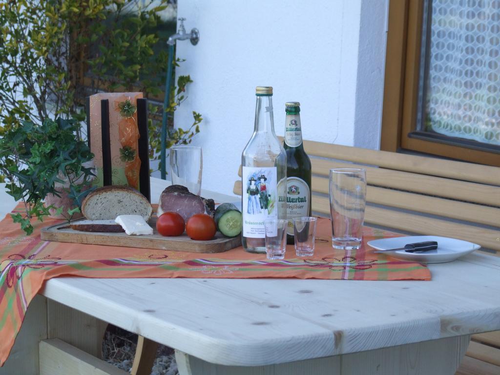 Ferienwohnung Lehenhof Ried im Zillertal Værelse billede